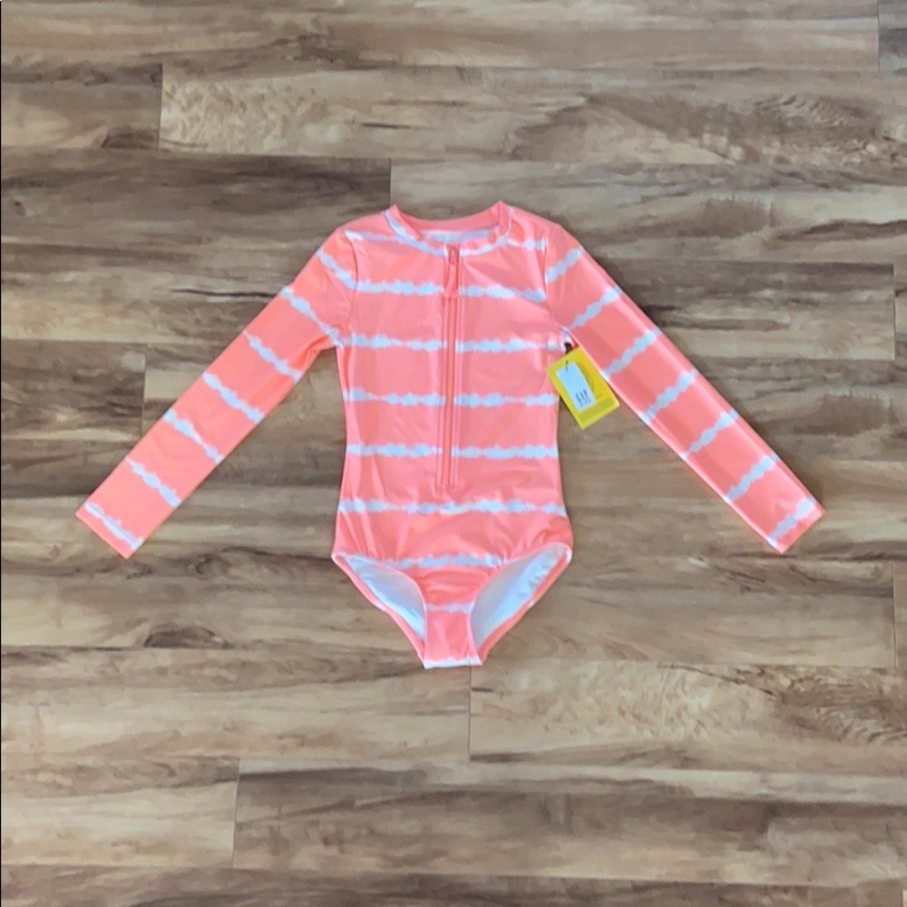 Gap Kids Tie-Dye Zip Rash Guard One-Piece - Picture 4 of 15